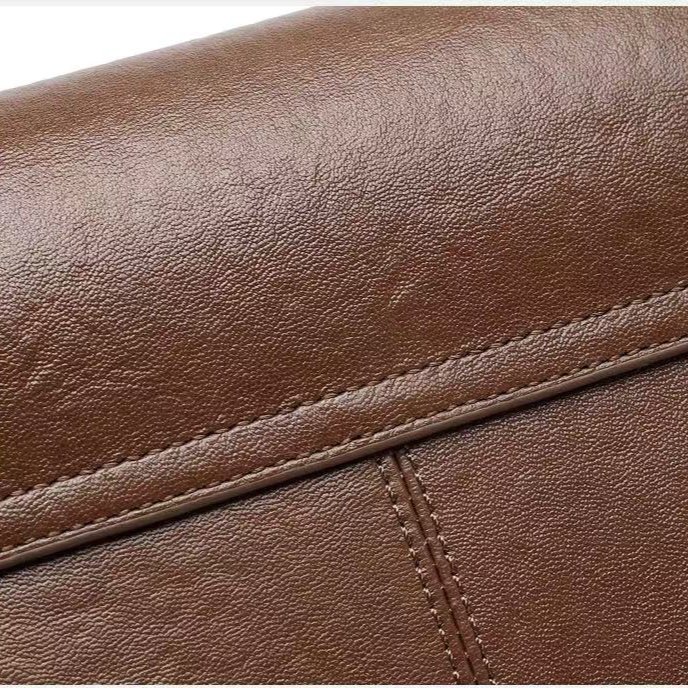 Cuirae Large Leather Tote with Zipper Divider — Carefully selected top-grain cowhide