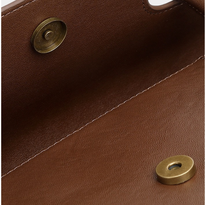 Cuirae Large Leather Tote with Zipper Divider — Hardware Magnetic Clasp Design
